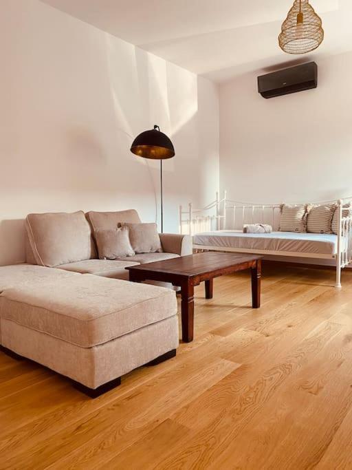 Dvojizbovy Apartman V Blizskom Centre Bardejova ภายนอก รูปภาพ